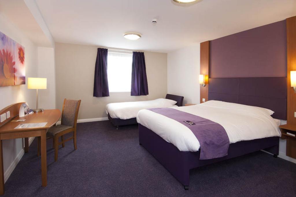 Premier Inn Cardiff Roath Quarto foto